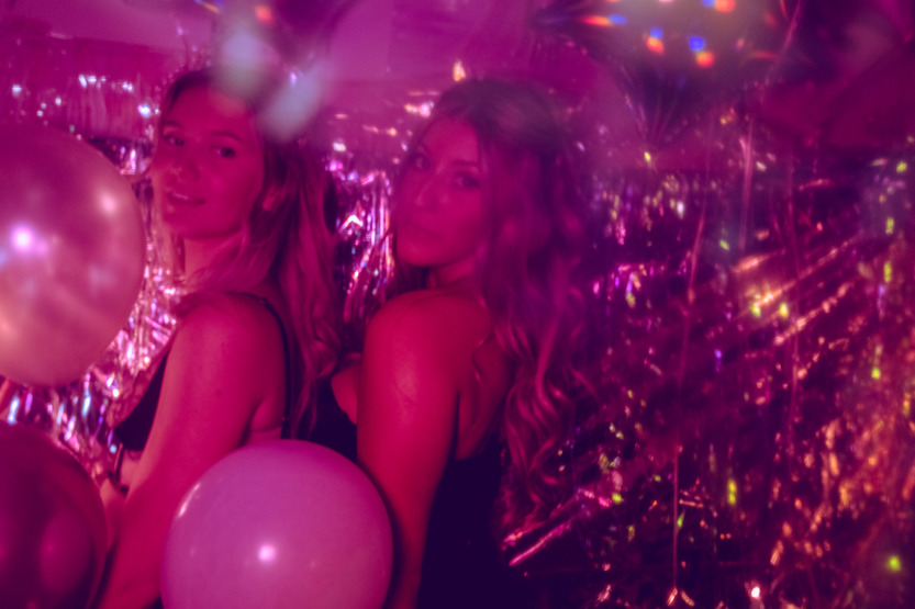 Glow Party: Fiesta Flúor con DJ en Vivo